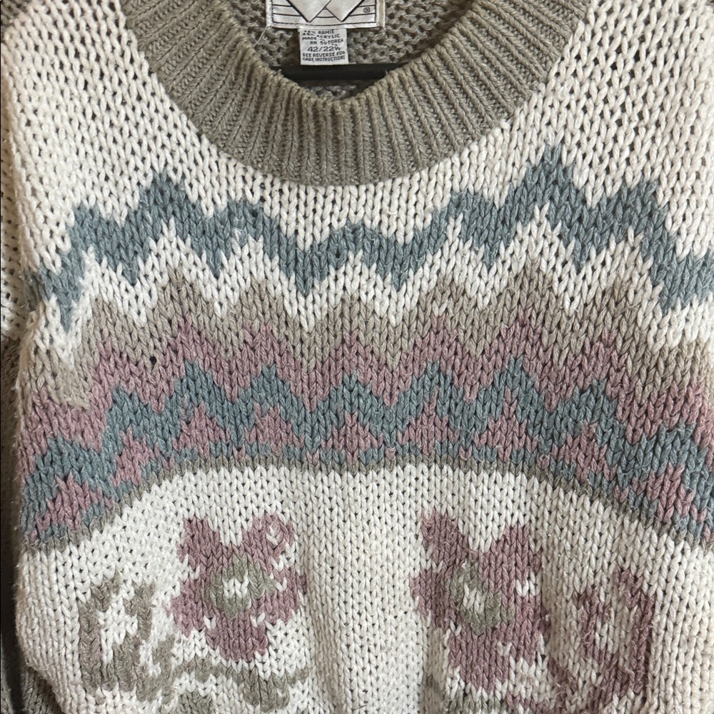 Vintage Goldentouch Women's Cream Crew Neck Sweater - Picture 4 of 5